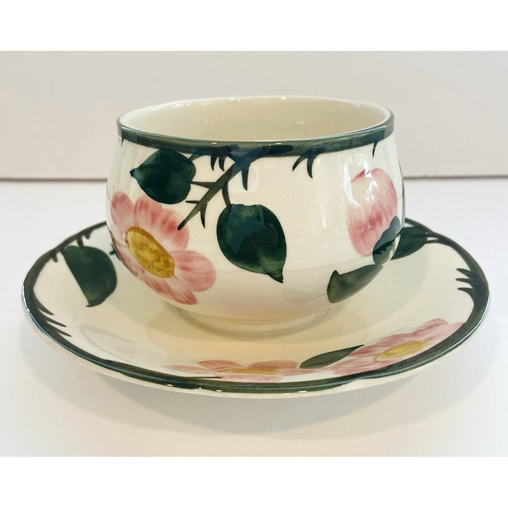Villeroy & Boch Wild Rose 7 In Gravy Sauce Boat Attached Underplate Green Mark